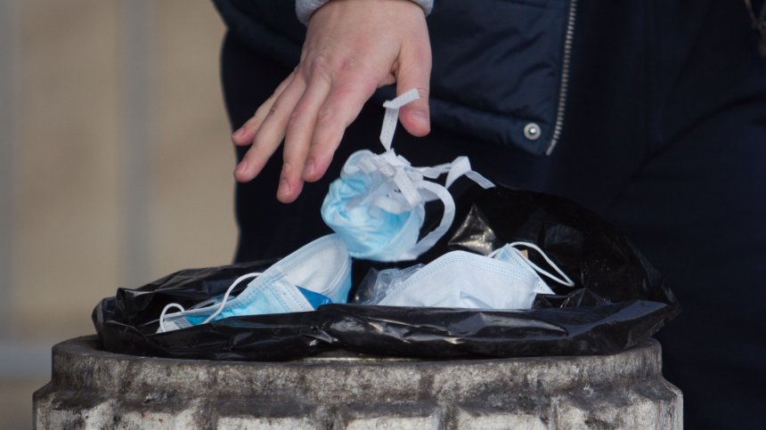 Сваляме ограниченията, но пандемията само е затихнала