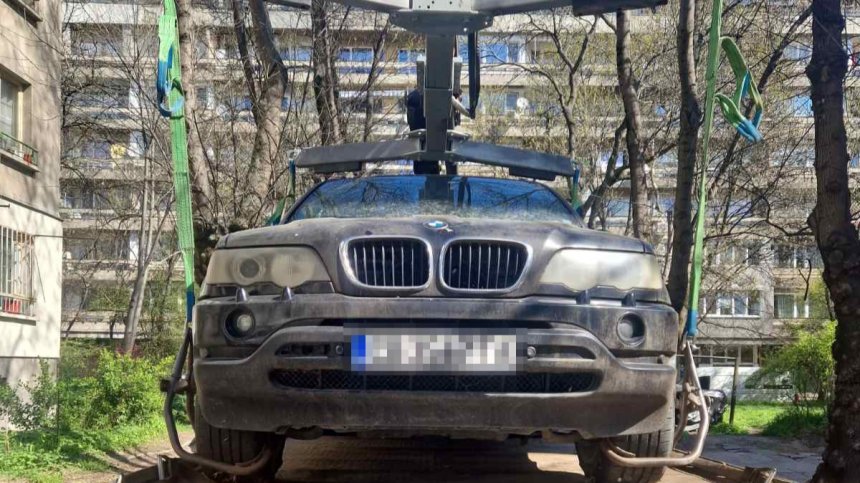 София премахва изоставените коли - 1474 автомобила са стикирани, 138 са преместени