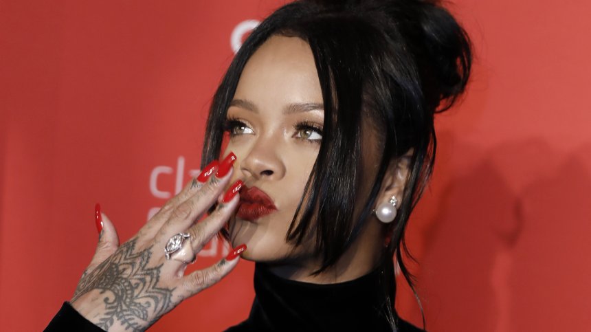 Официално: Риана е най-богатата певица в света