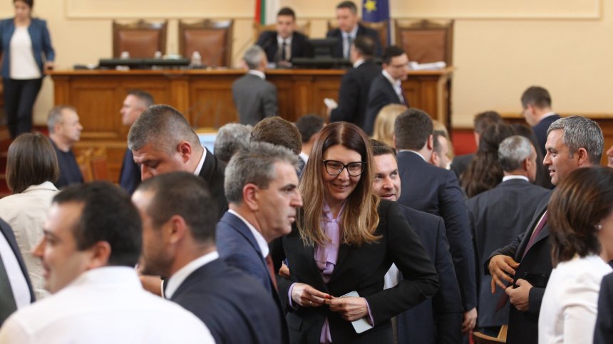 ИТН обясни за напускането на министрите, коалицията без единомислие за бюджета