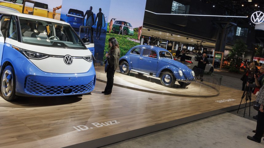 Какво наложи Volkswagen да съкрати 20% от администрацията си