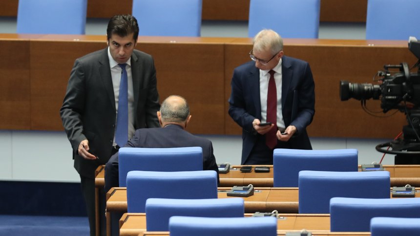 Кирил Петков отива на съд заради действията му като премиер
