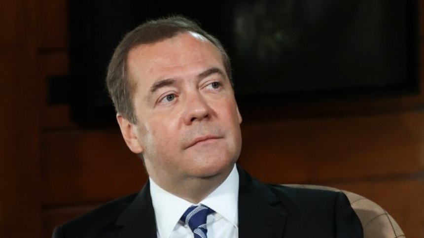 Медведев: Столтенберг има лоша памет, забрави кой спечели Втората световна война