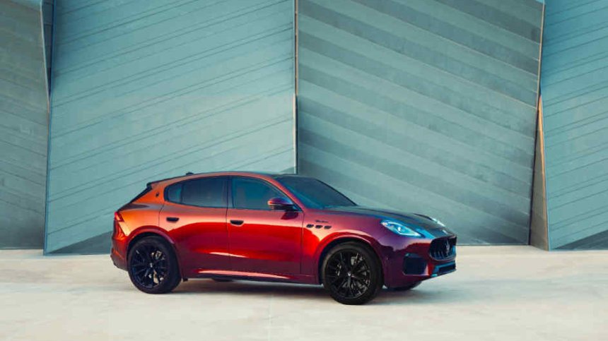 Maserati представя Grecale Tributo Il Bruciato: серия уникални автомобили