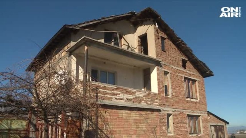 Погребват 3-годишното дете, убито от питбул в с. Мокрище
