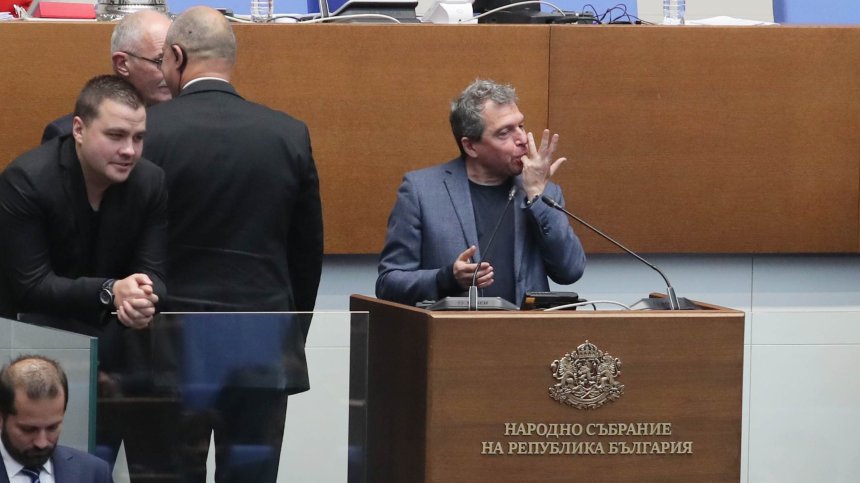 Тошко Йорданов към "Продължаваме промяната" и ГЕРБ: Оставка, некадърници!