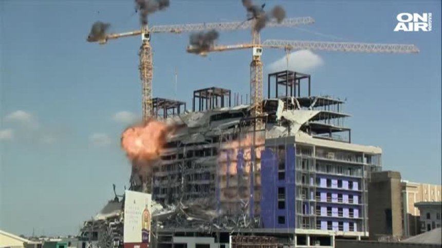 Срутиха два крана, заплашващи централен квартал в Ню Орлиънс (+Видео)