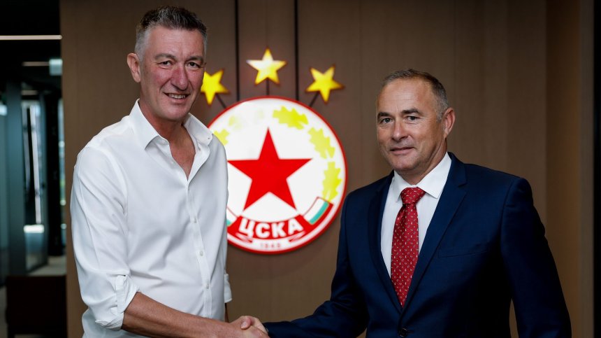 ЦСКА има нов спортен директор, Бойко Величков зае мястото на Пауло Нога