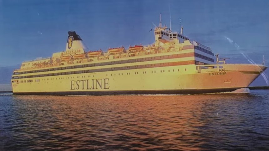 Руски шпиони дебнат от потънал преди 30 години ферибот в Балтийско море