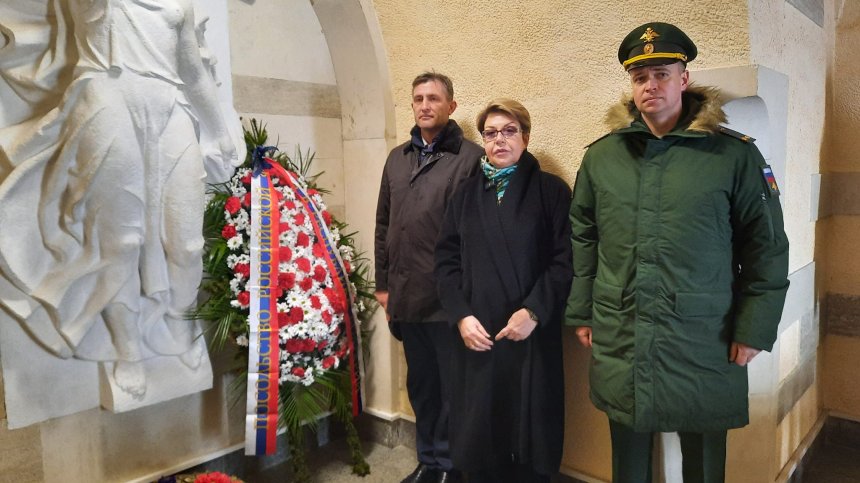 Митрофанова пак се качи на Шипка ден по-рано (+СНИМКИ)