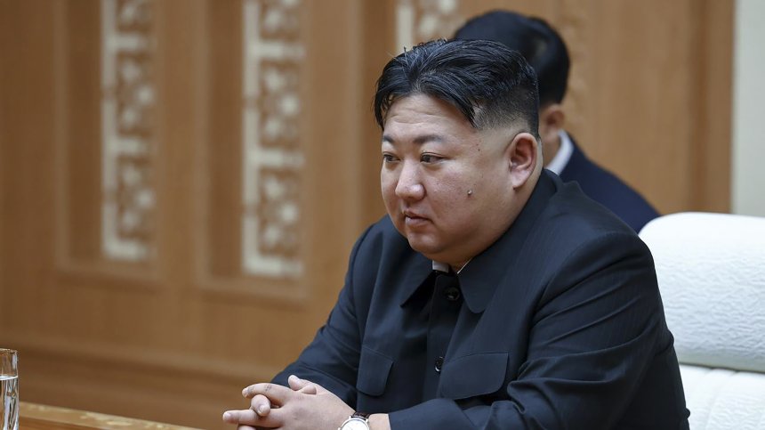 Ким Чен Ун: Готови сме да унищожим Южна Корея