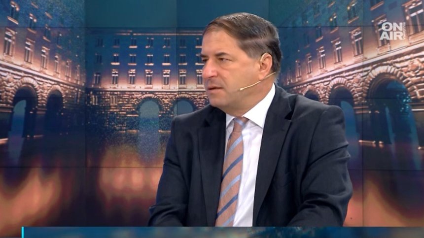 Доц. Цеков за президента: "Обединител на нацията" не е куха фраза, а конституционна задача