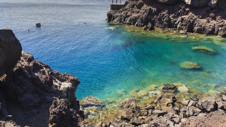 Гърция предлага безплатни почивки на работещите и техните семейства