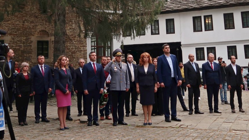 Йотова: Всяко време има своите битки, нашата борба е за просперираща България