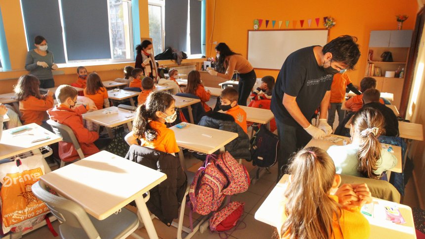 И Хасково официално е в грипна епидемия, родители са нащрек как ще учат децата им