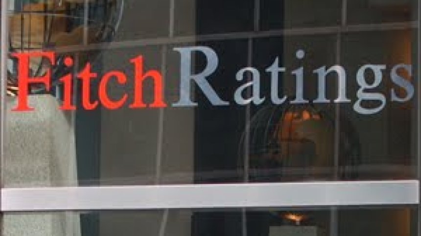 И Fitch обмисля понижаване на рейтинга на Франция