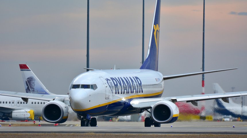 Заради недоволни пътници: Великобритания разследва Ryanair и British Airways