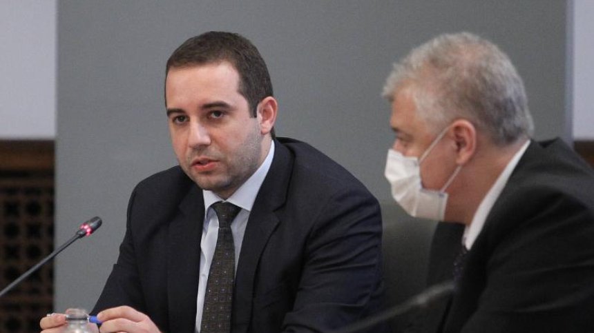 Кирилов: ЕМА потвърди положителното съотношение полза-риск за Janssen