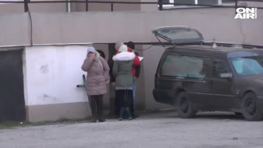 Погребаха бебето, починало във видинската болница