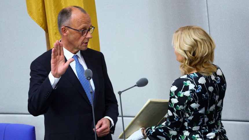 "Бог да ми е на помощ": Фридрих Мерц се закле като канцлер на Германия