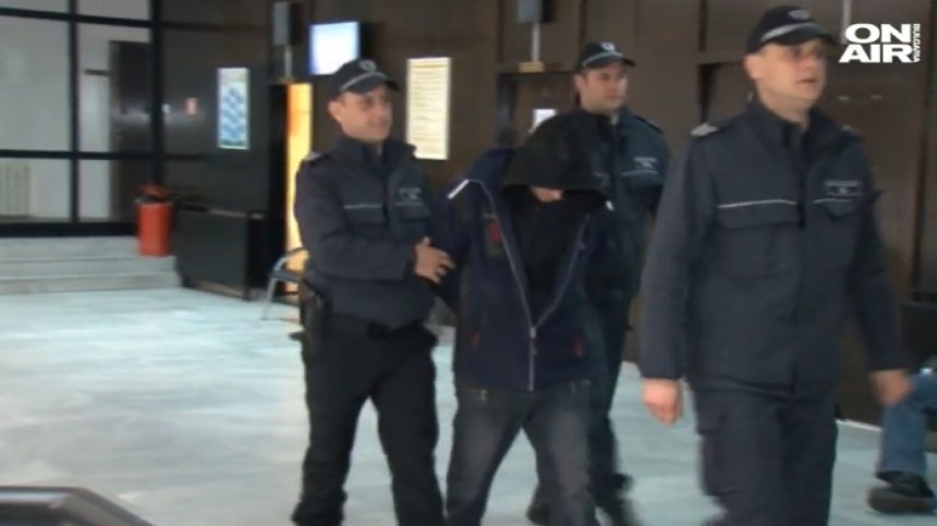 Изнасилвачът Тренчев от Благоевград остава в ареста