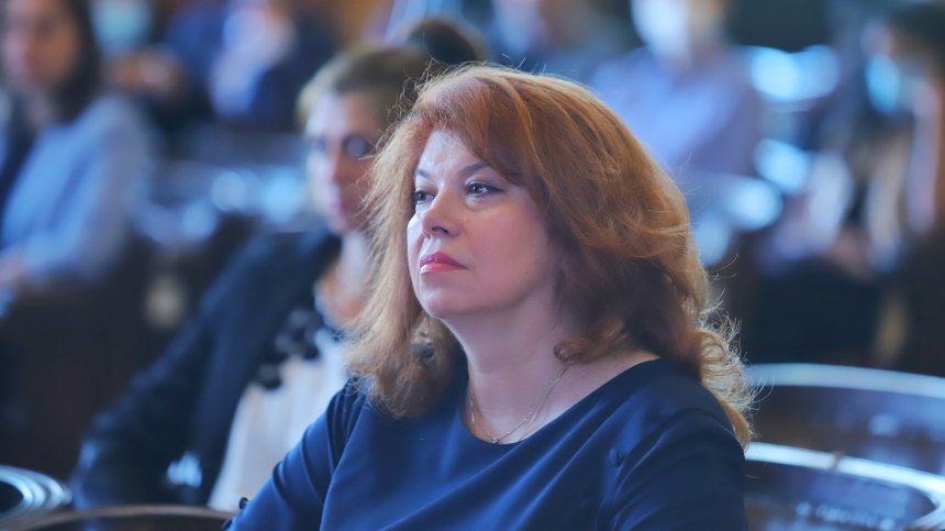 Йотова: Трябва ни стабилно правителство, никой не иска да си има работа с ГЕРБ