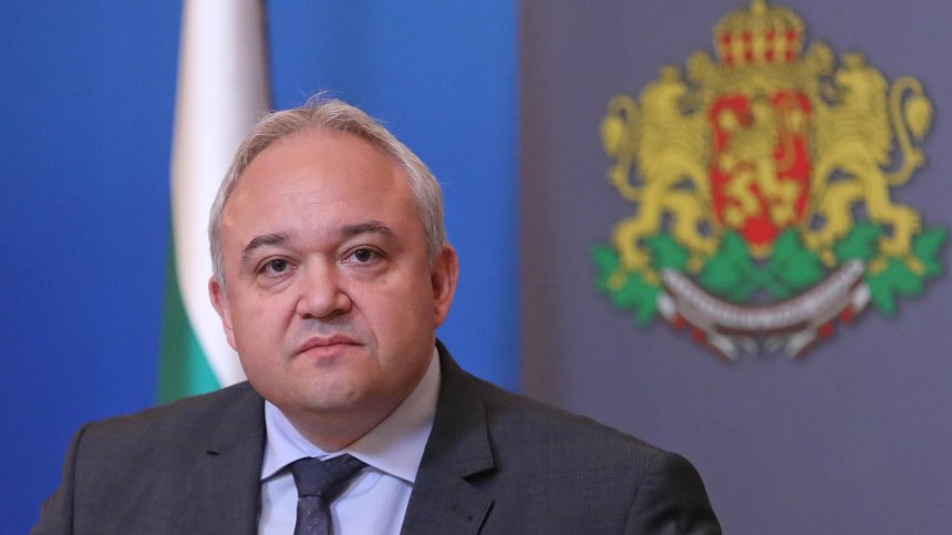 Кабинетът "Донев" обсъди бомбените заплахи, Демерджиев даде брифинг