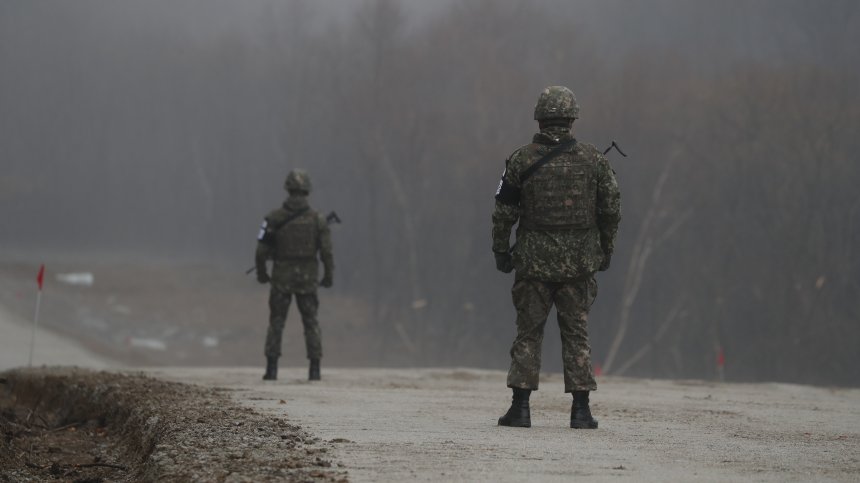 Северна Корея взриви участъци на Южна Корея от път, свързващ двете държави