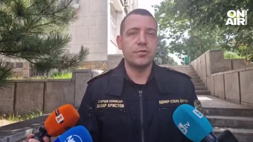 Дехидратирани и изтощени: 76 са нелегалните мигранти, натъпкани в камион на "Тракия"