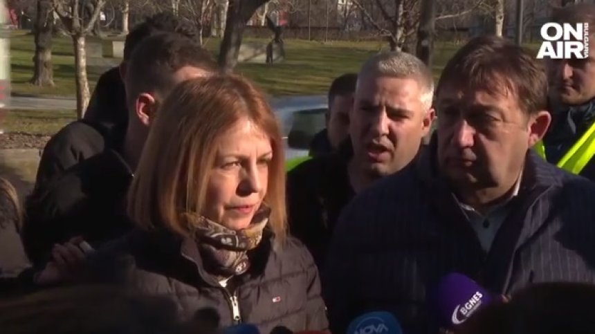 Челен сблъсък между Фандъкова и арх. Шишков - жълтите павета още "танцуват" под колите