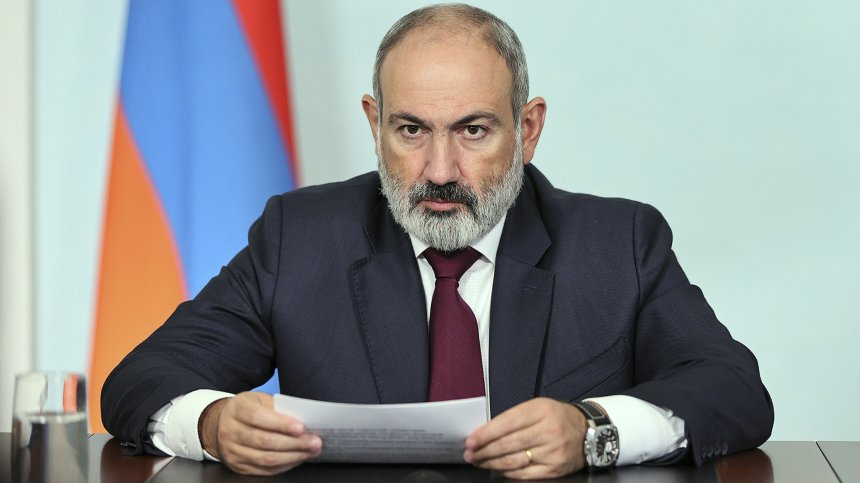 Арменският премиер: Оставката ми ще влоши положението, но не съм залепен за стола си