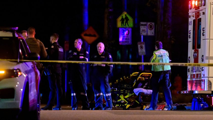 Жертви и ранени, след като кола се вряза в тълпа в Канада