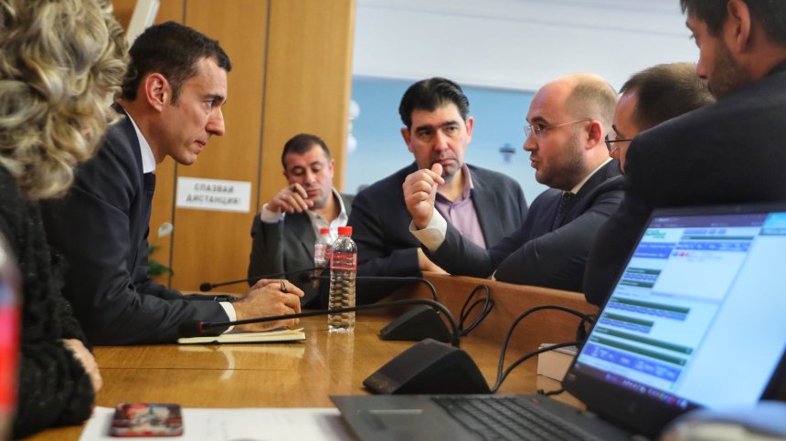 Отстраниха директорите на "Топлофикация", метрото и още 4 общински дружества