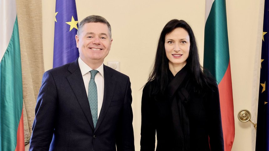 Мария Габриел: Ирландия подкрепя България за присъединяване в ОИСР и Еврозоната