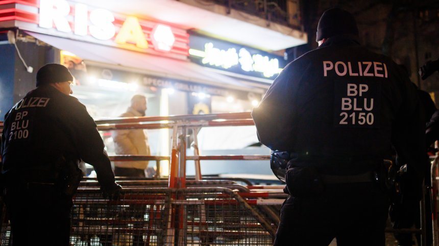 Мъж застреля българка в супермаркет в Германия и се самоуби