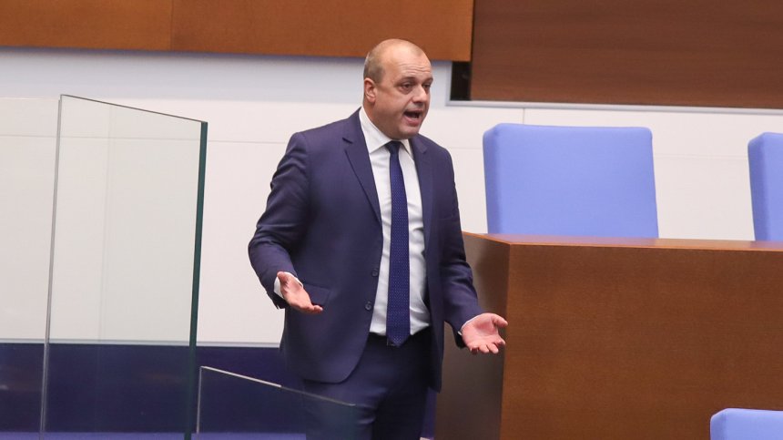 БСП: ГЕРБ успяха да отмъкнат част от плячката - милиардите в енергетиката и отбраната &nbsp;