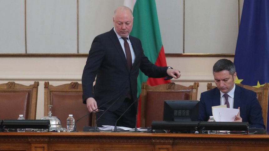 Депутатите решават: Ще има ли по-сериозни наказания и разследване на главния прокурор?