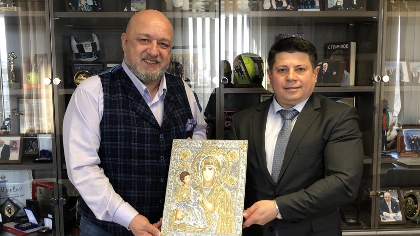 Министър Кралев се срещна с председателя на Българската федерация по бадминтон