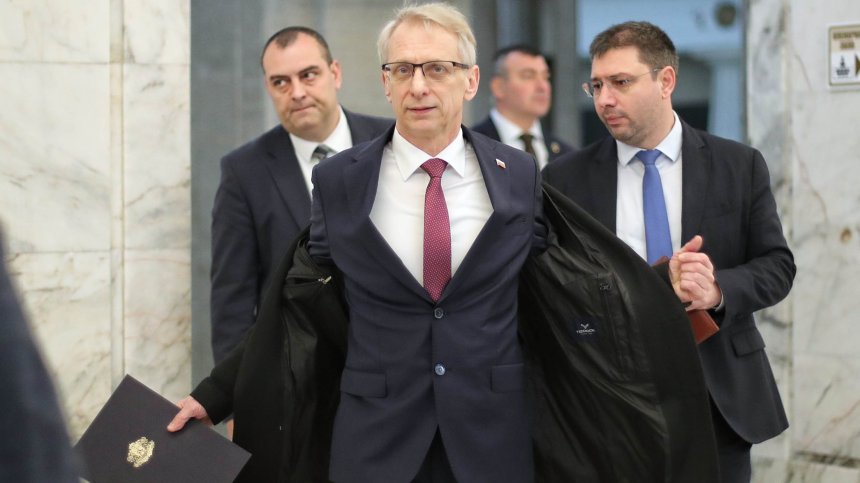 Денков: Няма смисъл от това правителство, ако ГЕРБ не се върне в правия път