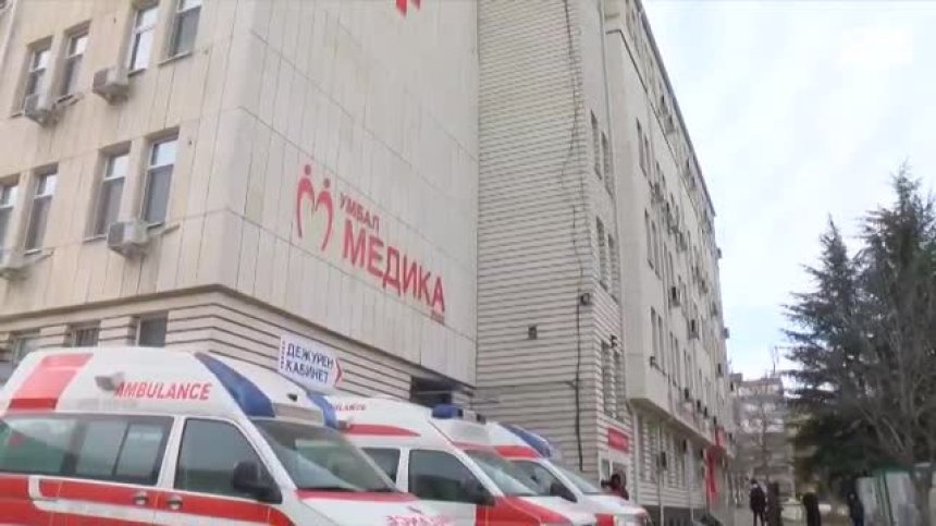 Тримата в Русе нападнали лекар заради близък - уж нищо му нямало, а той - болен