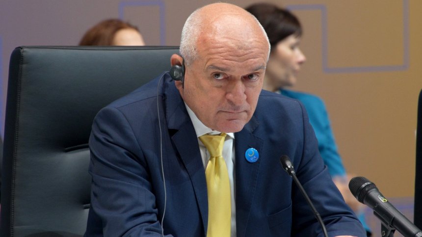 Главчев: България е готова да дари оборудването от дружествата на БЕХ на Украйна