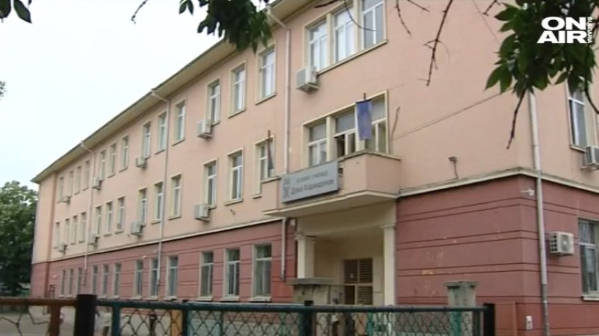 Пореден сигнал за агресия: Майка алармира за дете наръгано с ножица