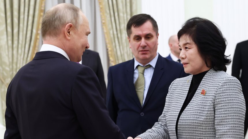 Външният министър на Северна Корея: Ще подкрепяме Русия до победа над Украйна