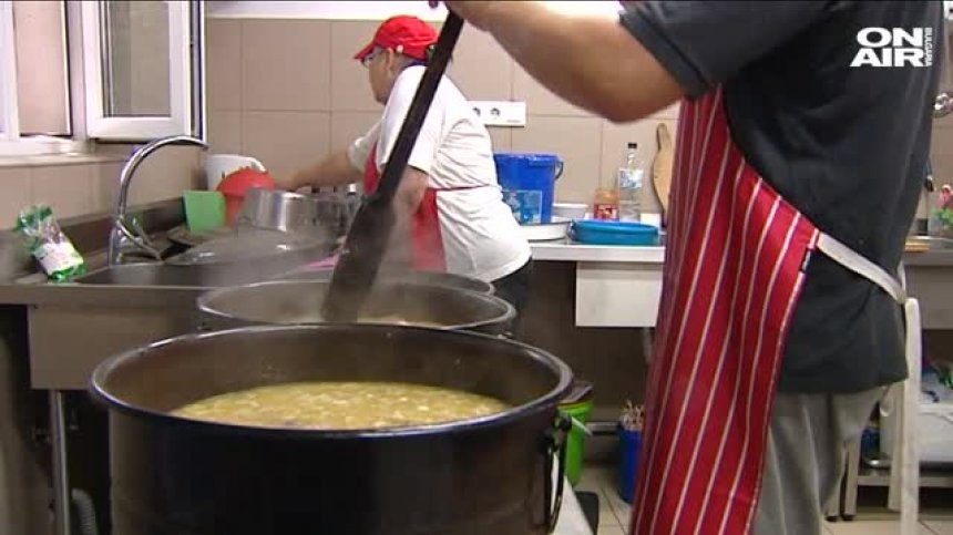 Нова бариера пред дарителите на храна изхвърля на боклука 670 тона продукти!