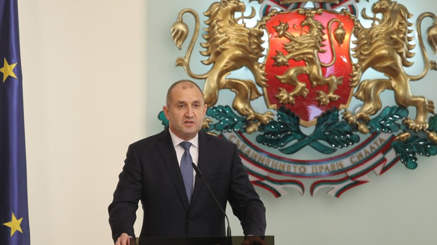 Румен Радев поздрави Стойка Кръстева за златния медал на Игрите в Токио