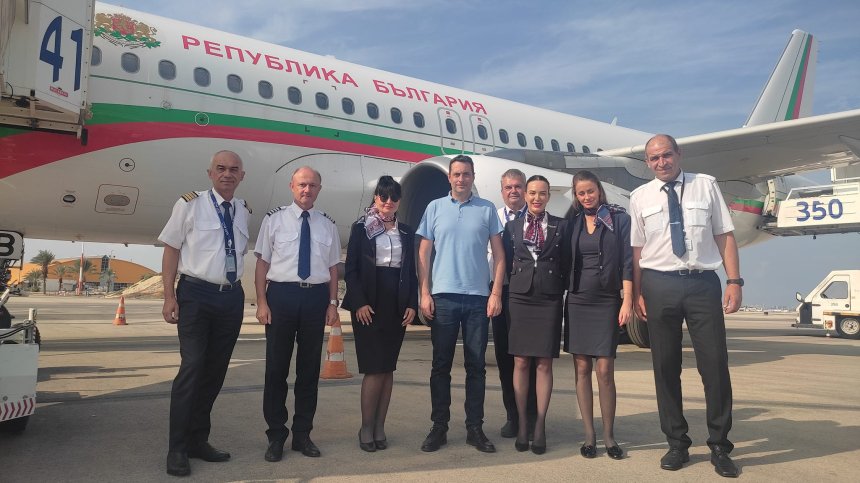 Пращаме пак правителствения самолет до Израел, чартърът се провали заради отказ за застраховка