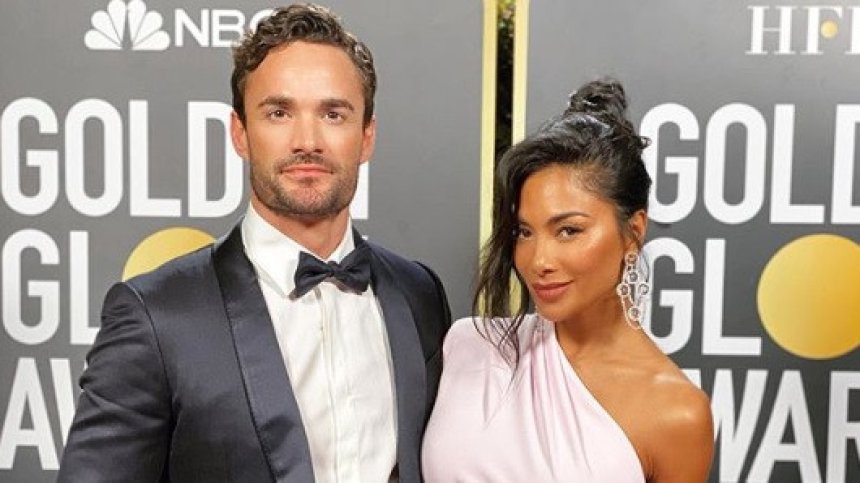 Никол Шерцингер и Том Еванс официално потвърдиха връзката си