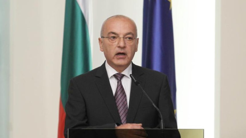 Донев към МВР: Направете и невъзможното, за да овладеете войната по пътищата