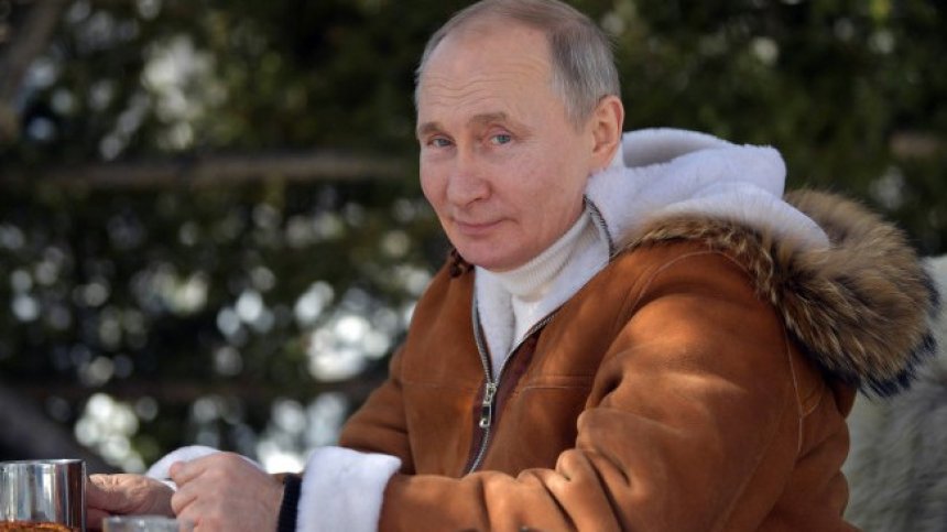Песков: Путин понася добре ваксината, не е имал странични ефекти