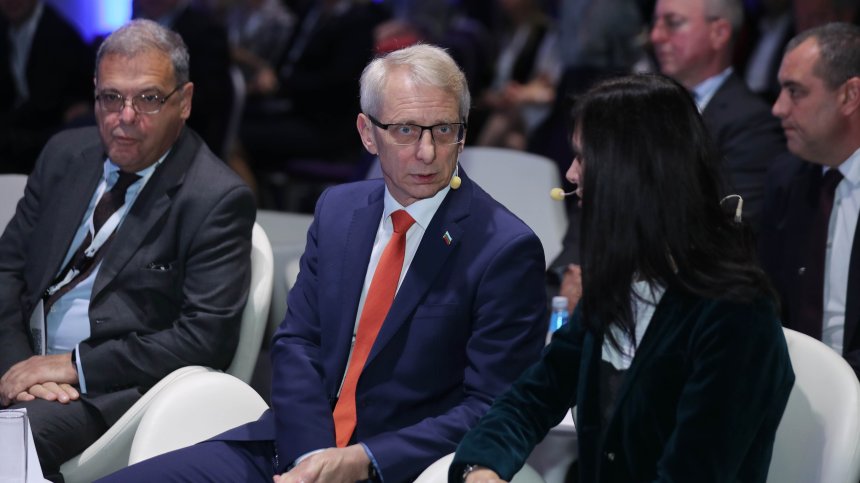Денков разкритикува Радев: Президентът не защитава българския интерес